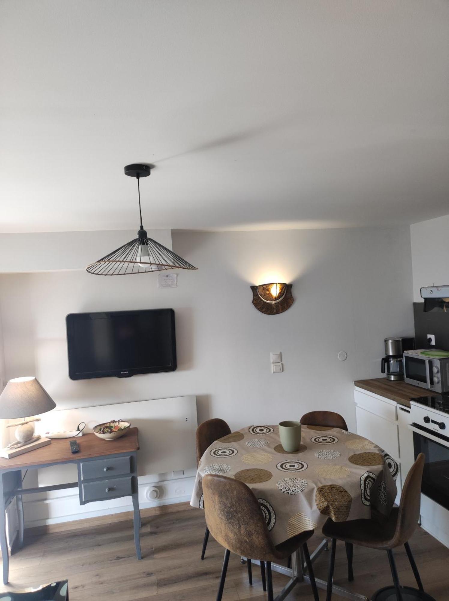 Ferienwohnung F2 Exterieur Lit King Size Brives-Charensac Exterior foto